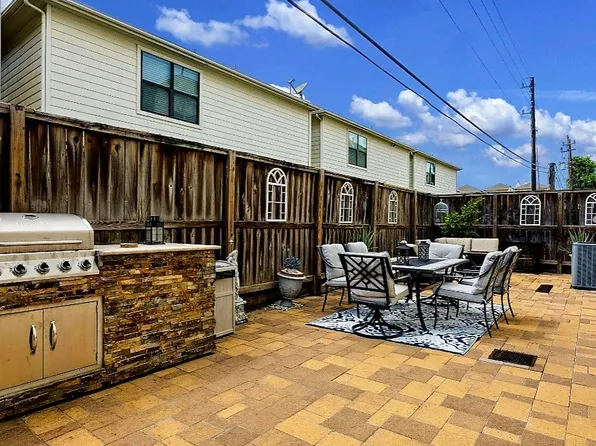 548 W Cross Dr, Houston, TX 77018