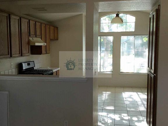 5th image of 2201 Bernardo Way