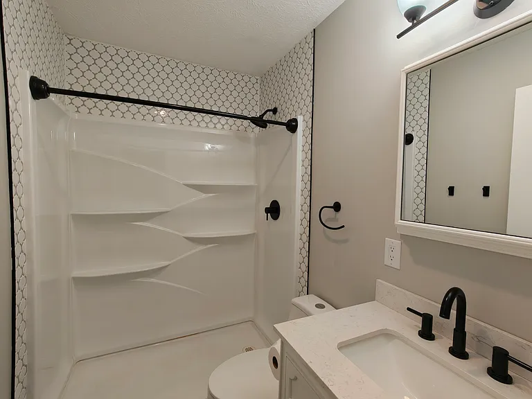 1347 E Nimisila Rd — Photo 4