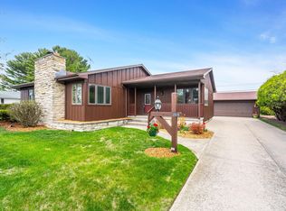 2514 42nd St, Two Rivers, WI 54241