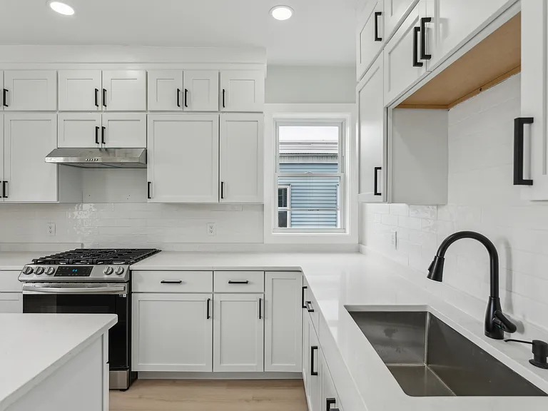 47 Brackett St #3 — Photo 7