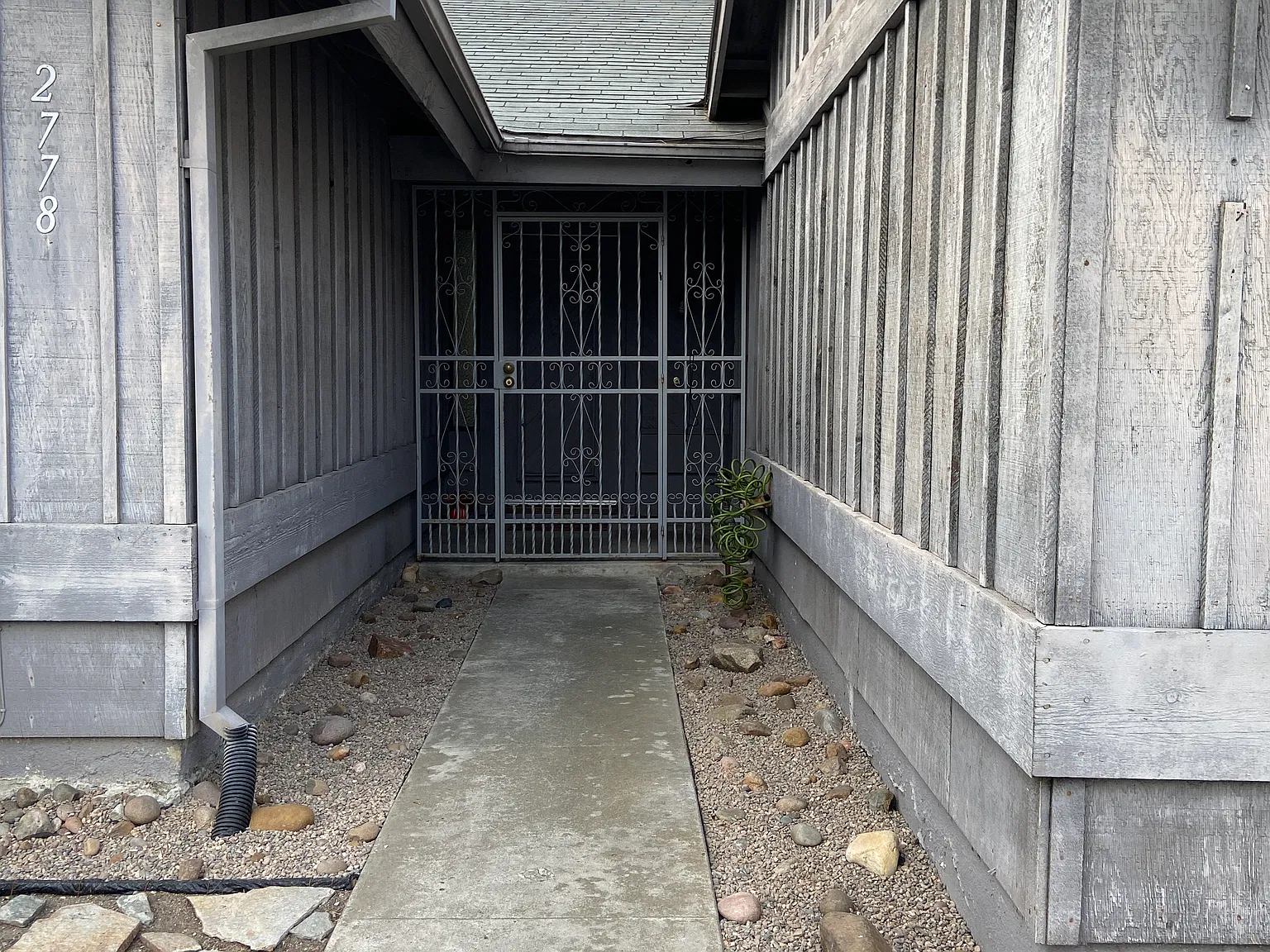 2778 Aegean Dr — Photo 4