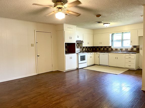 3rd image of 501 A St NW