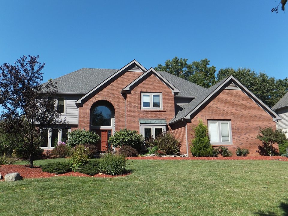 1st image of 132 Misty Oak Pl
