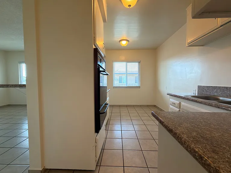 11614 Bellflower Blvd — Photo 16