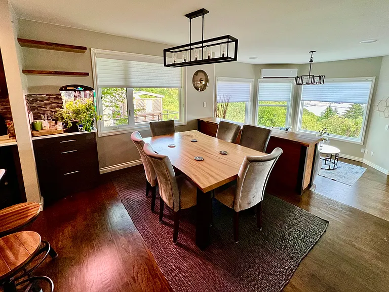 4732 Silver Bow Rd NE — Photo 11