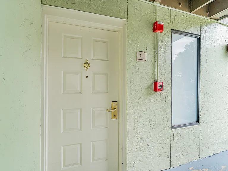 1212 NW 82nd Ave #1231 — Photo 12
