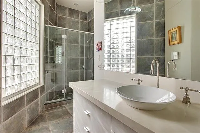 302 Bella Dr — Photo 9
