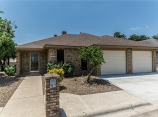 1611 River Bend Dr, Mission, TX 78572