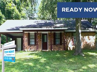 5810 Chickasaw Dr, Horn Lake, MS 38637