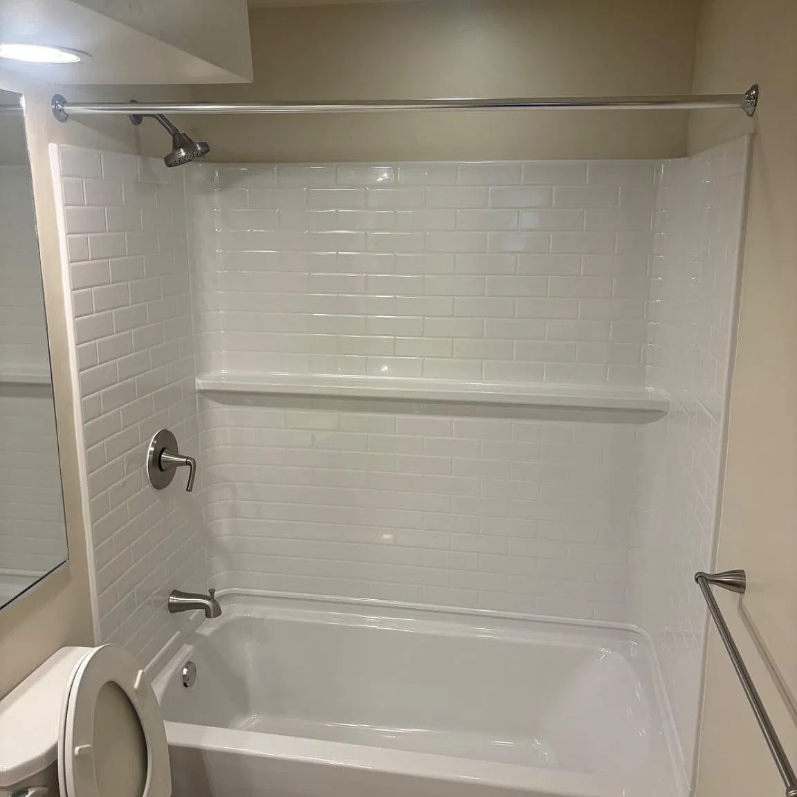1 bed, 1.0 bath, 4128 sqft, $1,595 — Photo 2