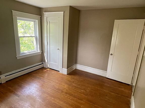 3rd image of 65 Kennedy Memorial Dr APT 3