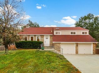 6343 Woodstock Ave, Shawnee, KS 66218