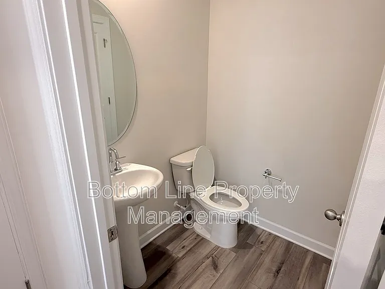629 Cranford Dr — Photo 7