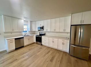 15859 Lassen St, North Hills, CA 91343