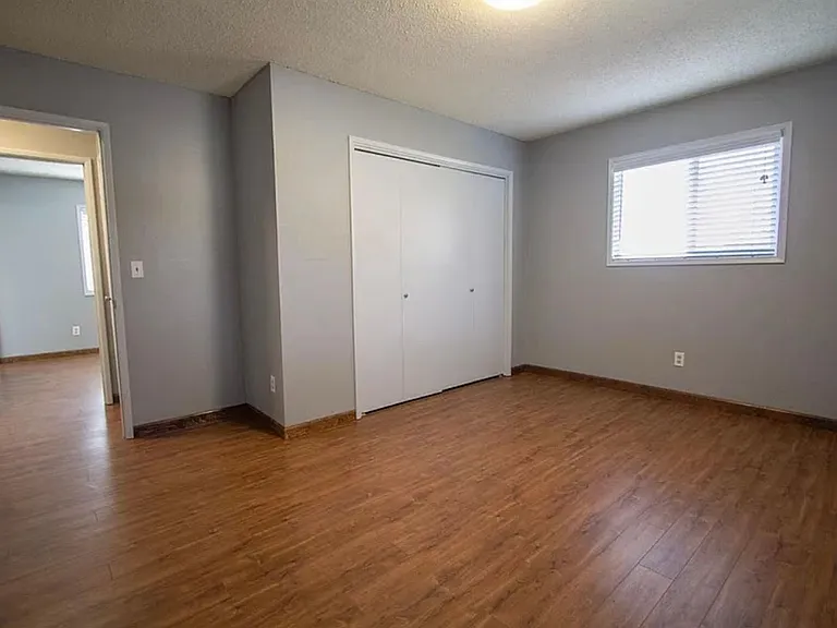 6716 Amber Ave — Photo 11