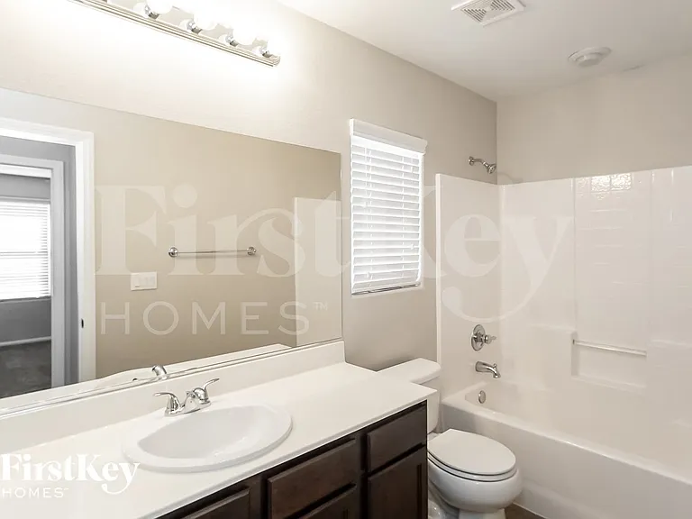 10611 Moss Lake St — Photo 14