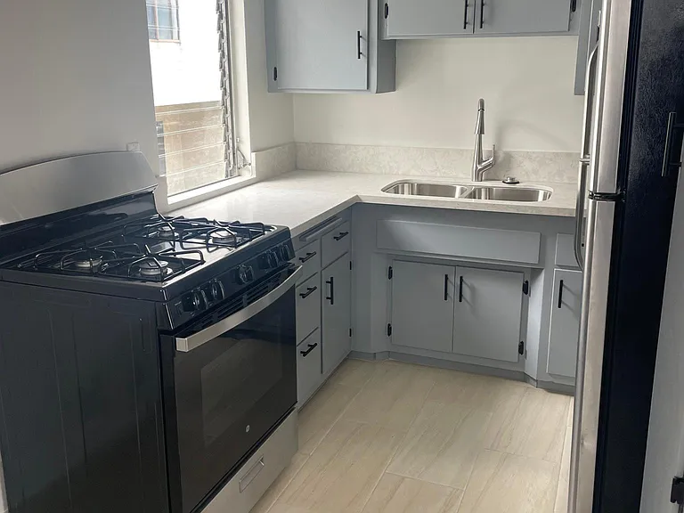 1730 Purdue Ave #3 — Photo 9