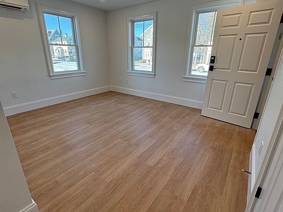 2nd image of 41 Elm St #102