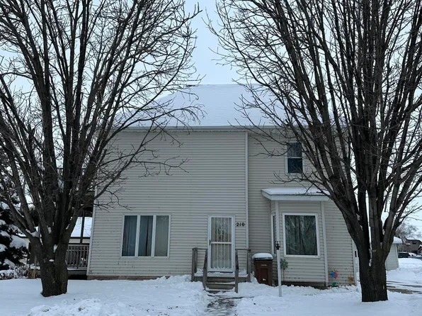 210 N Main St, Drayton, ND 58225