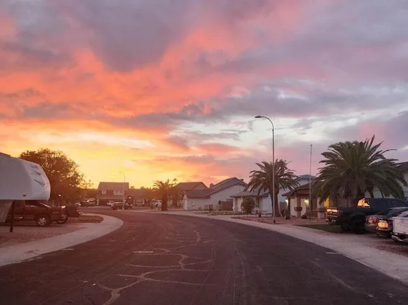 8956 W TUCKEY Lane, Glendale, AZ 85305