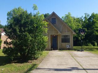 210 W 4th St, Brinkley, AR 72021