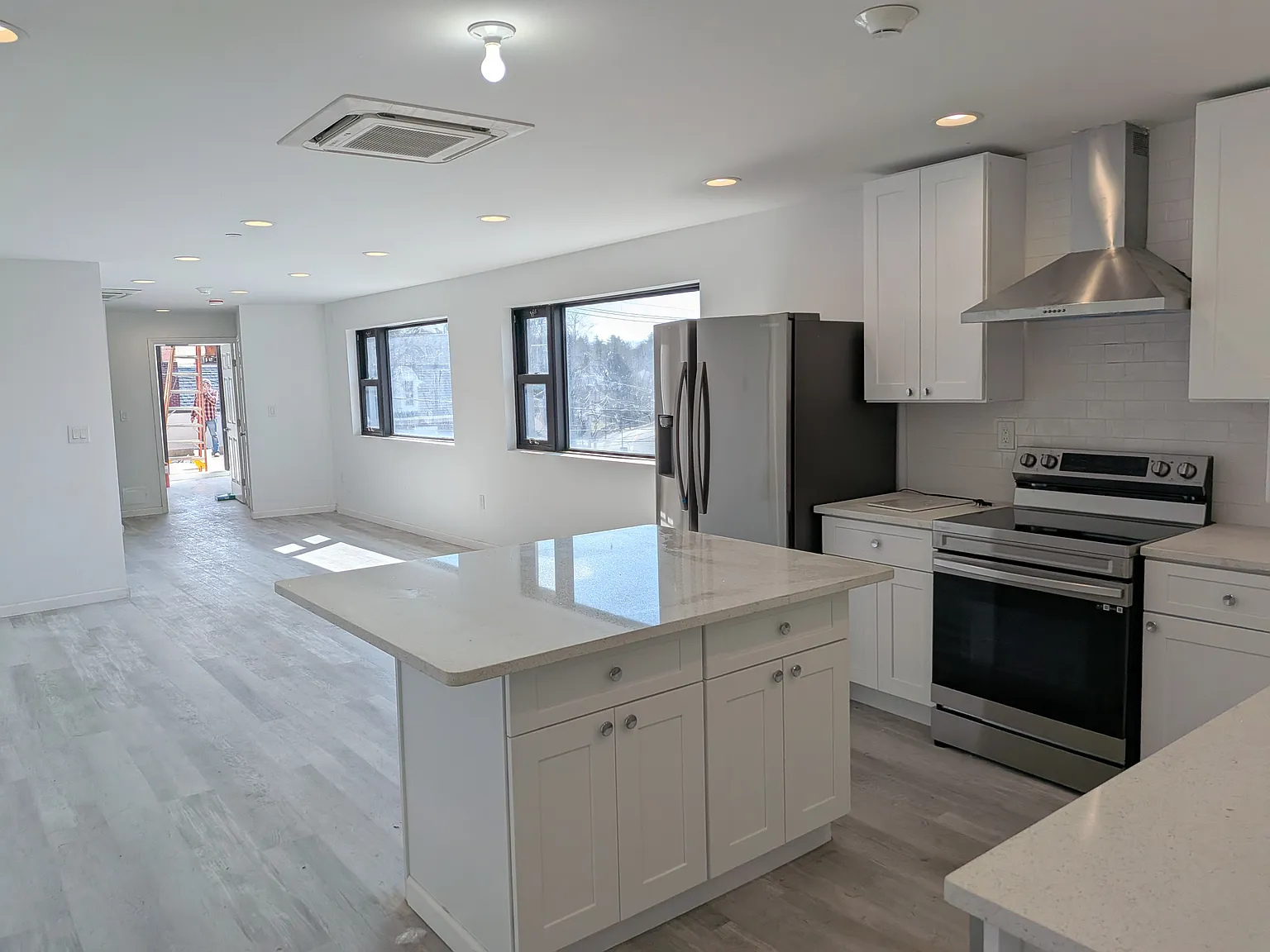 2 bed, 1465 sqft, $3,500 — Photo 2