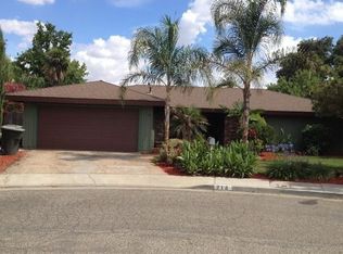 718 Carmelita St, Porterville, CA 93257