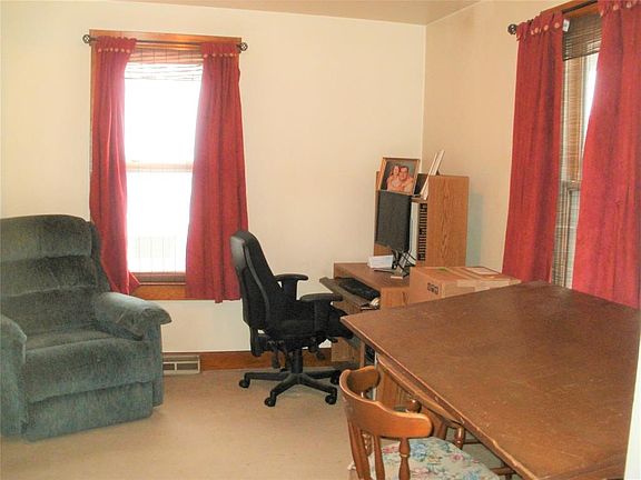 5th image of 627 June St