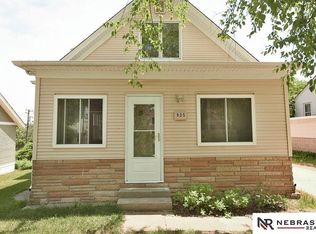 925 S 41st St, Omaha, NE 68105