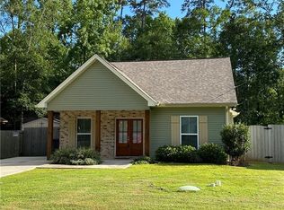 1852 Labarre St, Mandeville, LA 70448