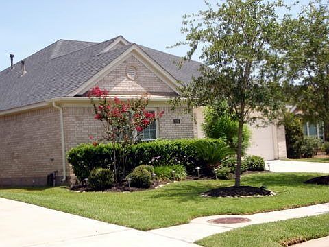 2nd image of 3814 Lake Ballinger Ln