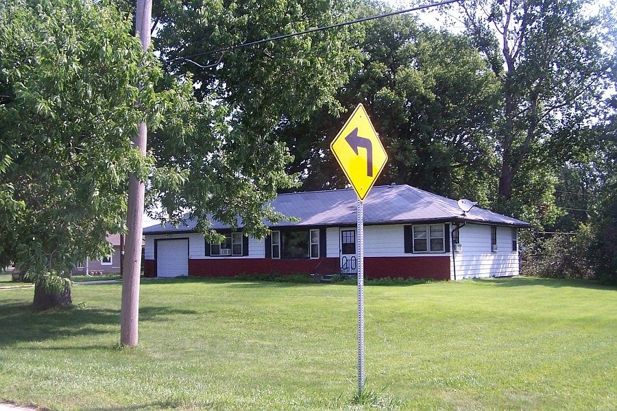 2nd image of 5329 Navajo St