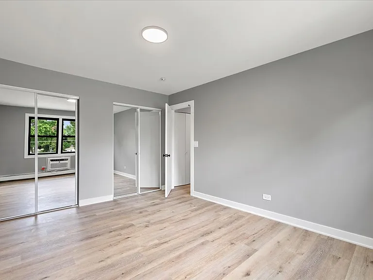 Maple Grove Apartments - Luxury and Convenience in Mundelein! — Photo 9