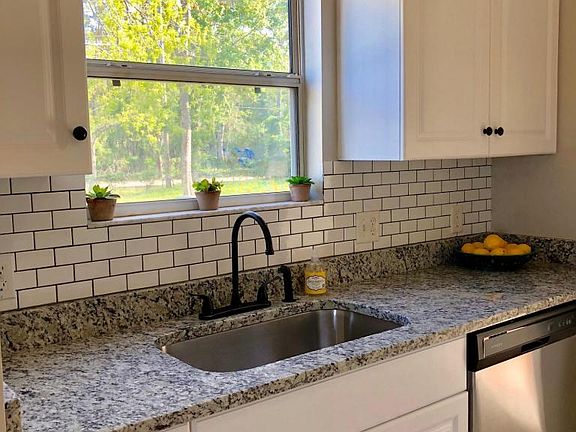 5th image of 4561 Avenue C