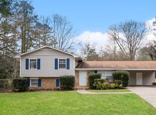 4590 Shamrock Pl SE, Mableton, GA 30126