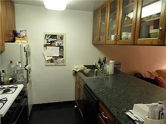 Rented by R New York