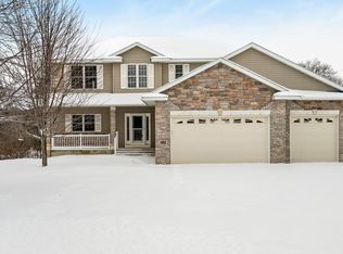 703 Bergman Ct, Isanti, MN 55040