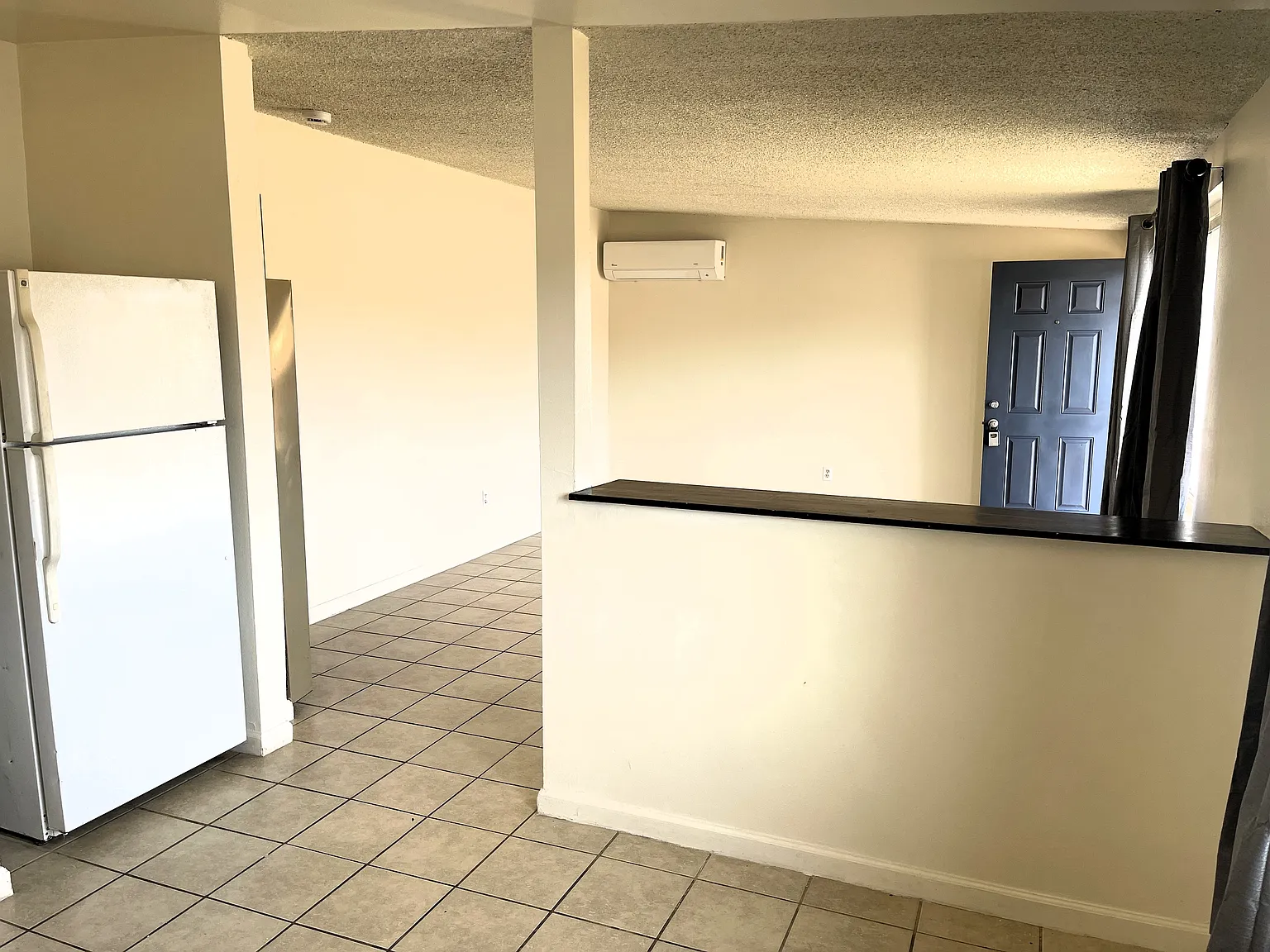 2 bed, 850 sqft, $1,200 — Photo 2