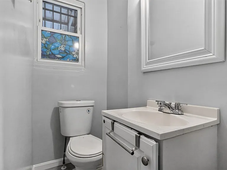 5551 Chillum Pl NE — Photo 16