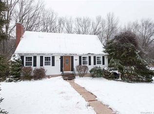 100 Pond Mill Rd, Plantsville, CT 06479