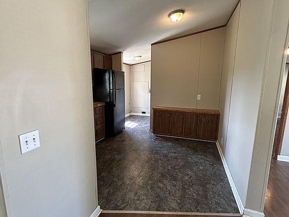 4th image of 191 Zackary St