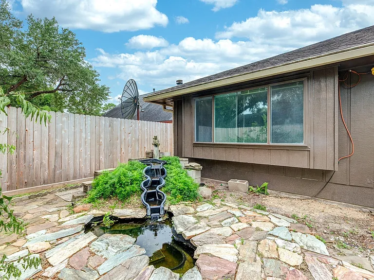 6818 Brockington Dr — Photo 27