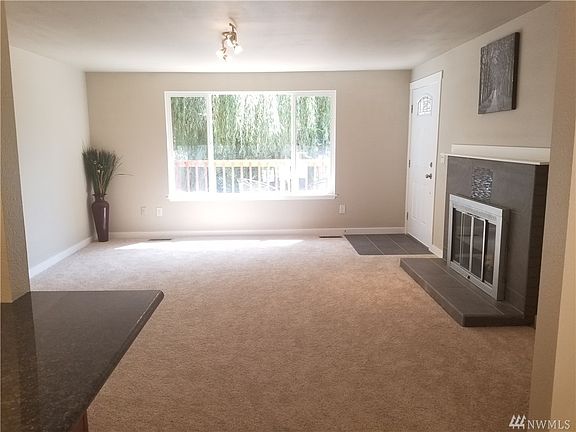 5th image of 514 NE Cottonwood Dr