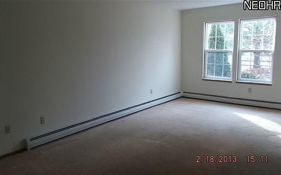 4th image of 1259 Oxford Dr