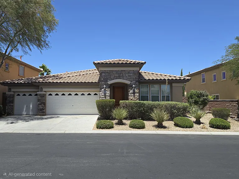 8462 Elche Ct — Photo 1