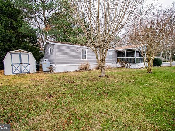 2nd image of 21245 M St Lot 22634-40