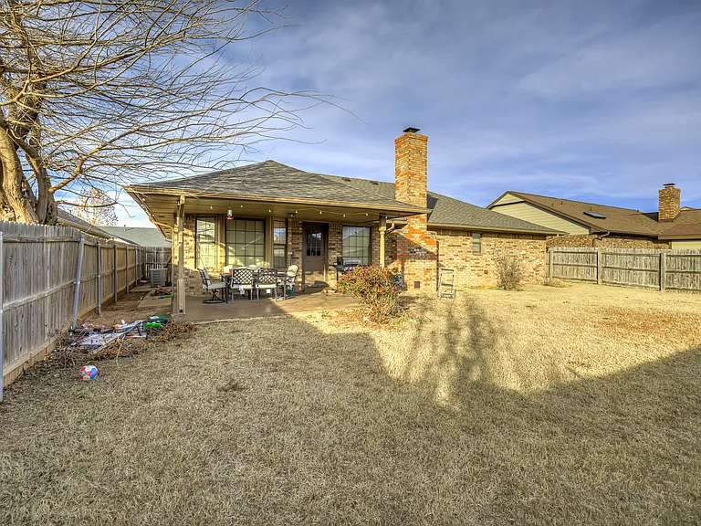 6204 SE 56th St — Photo 46