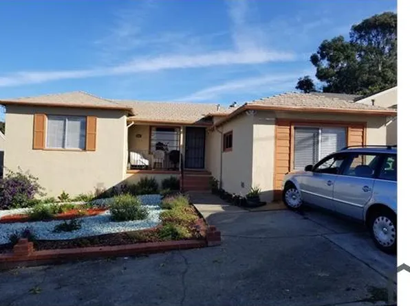 8810 Seneca St, Oakland, CA 94605