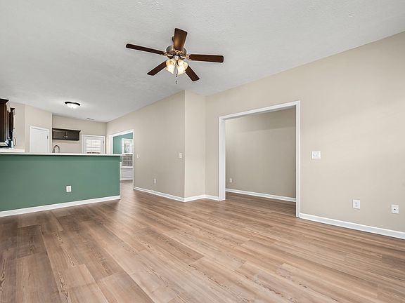 3rd image of 2346 New Holland Cir